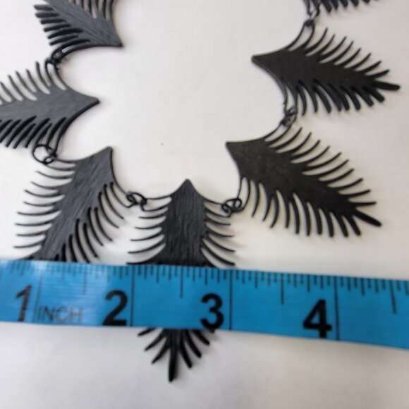 Black and White Spike Pendant or Leaf Motif Necklace - Picture 9 of 16